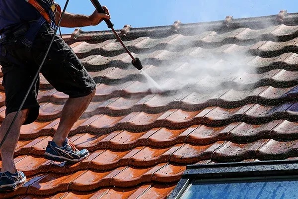 Removal of Old Roofing Materials 