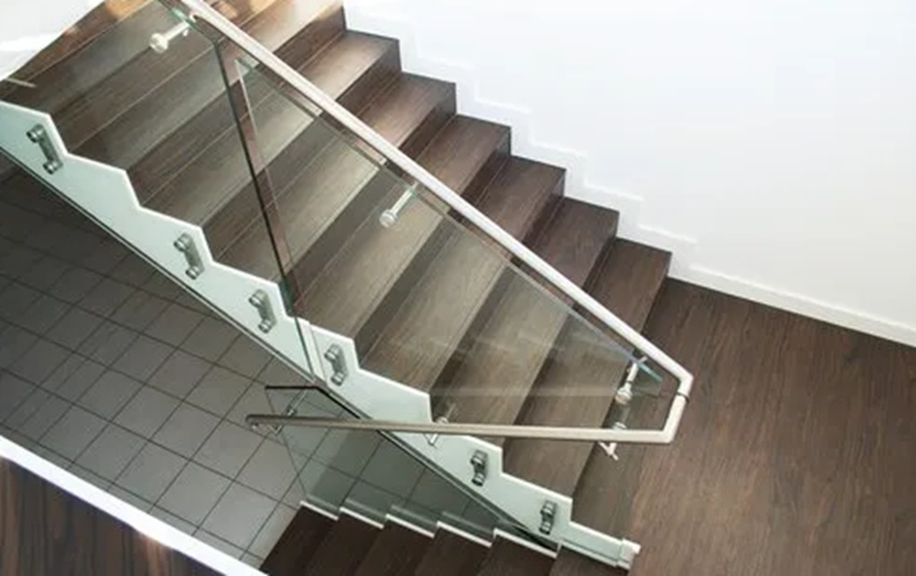 Elevate Your Space with Glass Railing in Toronto: Stylish and Functional