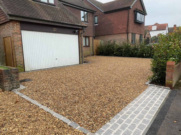 Gravel Grids – Secure & Permeable Ground Support for Gravel Driveways