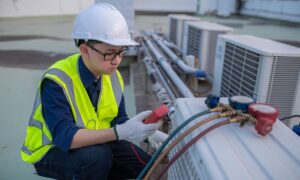 Why Commercial Air Conditioning Repair Protocols Differ by Industry